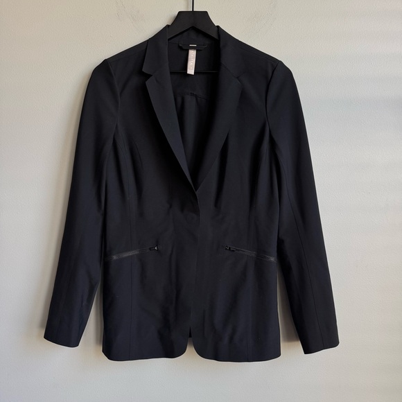 Athleta Interstellar Blazer in Black - Picture 5 of 13